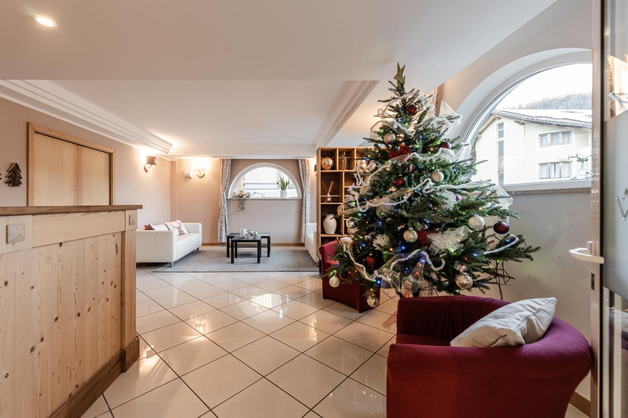 Hotel Garni Meledrio ديمارو المظهر الخارجي الصورة